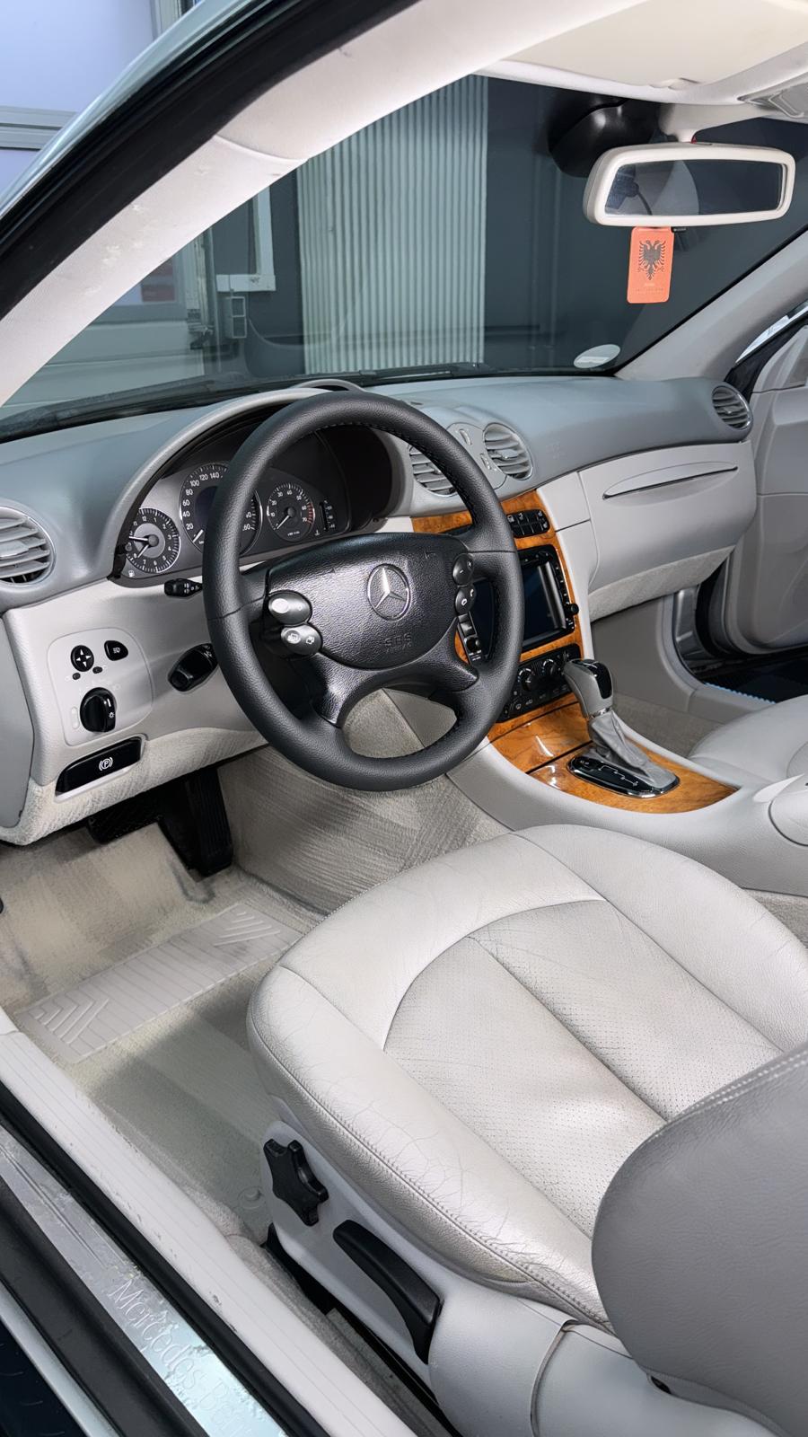 Mercedes CLK Innenraum nach professioneller Aufbereitung